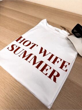 Hot Wife Summer Shirt Funny Summer Vacation Graphic Tee